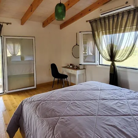 Ferienhaus Momentum θ - Modern Maisonette With Pool & View