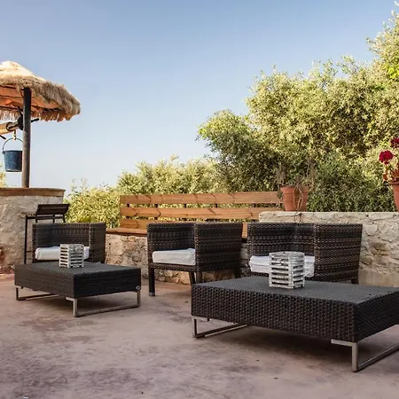 Holiday home Momentum θ - Modern Maisonette With Pool & View *